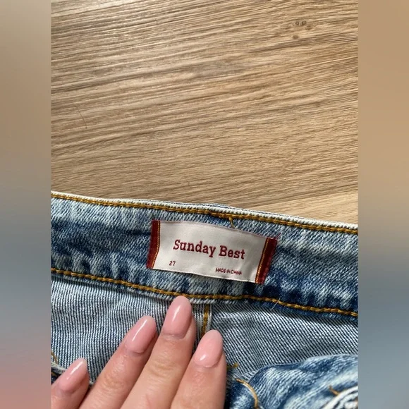 aritzia sunday best shorts size 27 - Picture 2 of 2